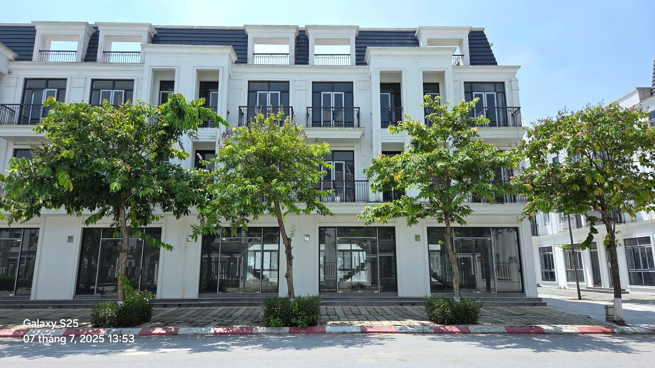 Liền kề HUD Mê Linh Central