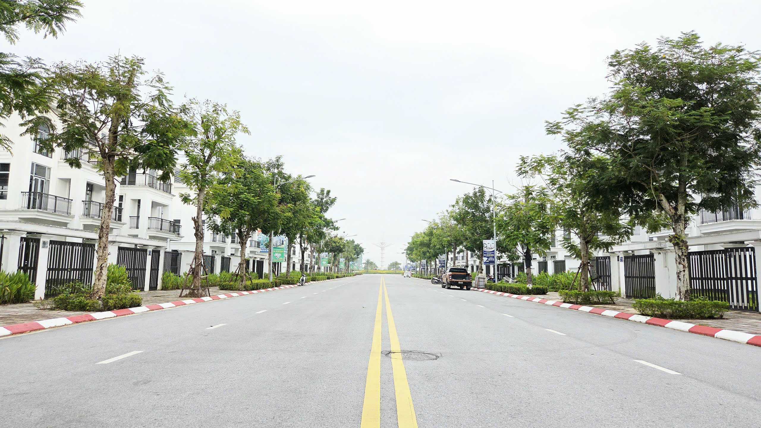 Biệt thự đơn lập HUD Mê Linh Central mặt đường 24m nối Vành đai 4 với Vành đai 3,5 và đi qua Khu đô thị của Sungroup 205 hecta