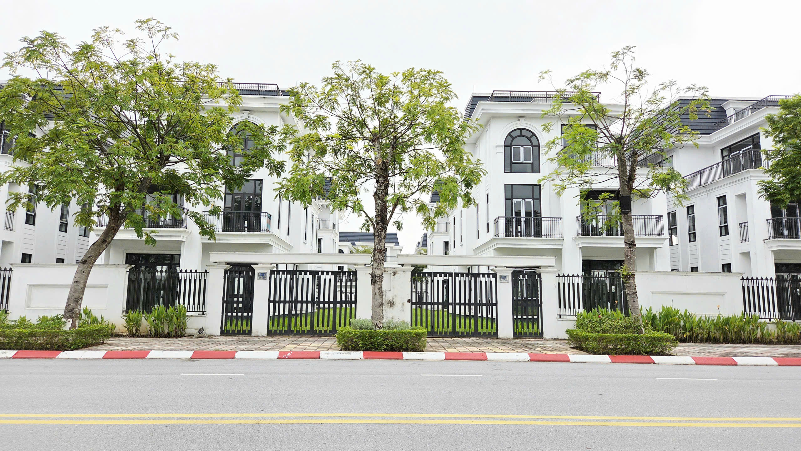 Biệt thự đơn lập HUD Mê Linh Central mặt đường 24m nối Vành đai 4 với Vành đai 3,5 và đi qua Khu đô thị của Sungroup 205 hecta