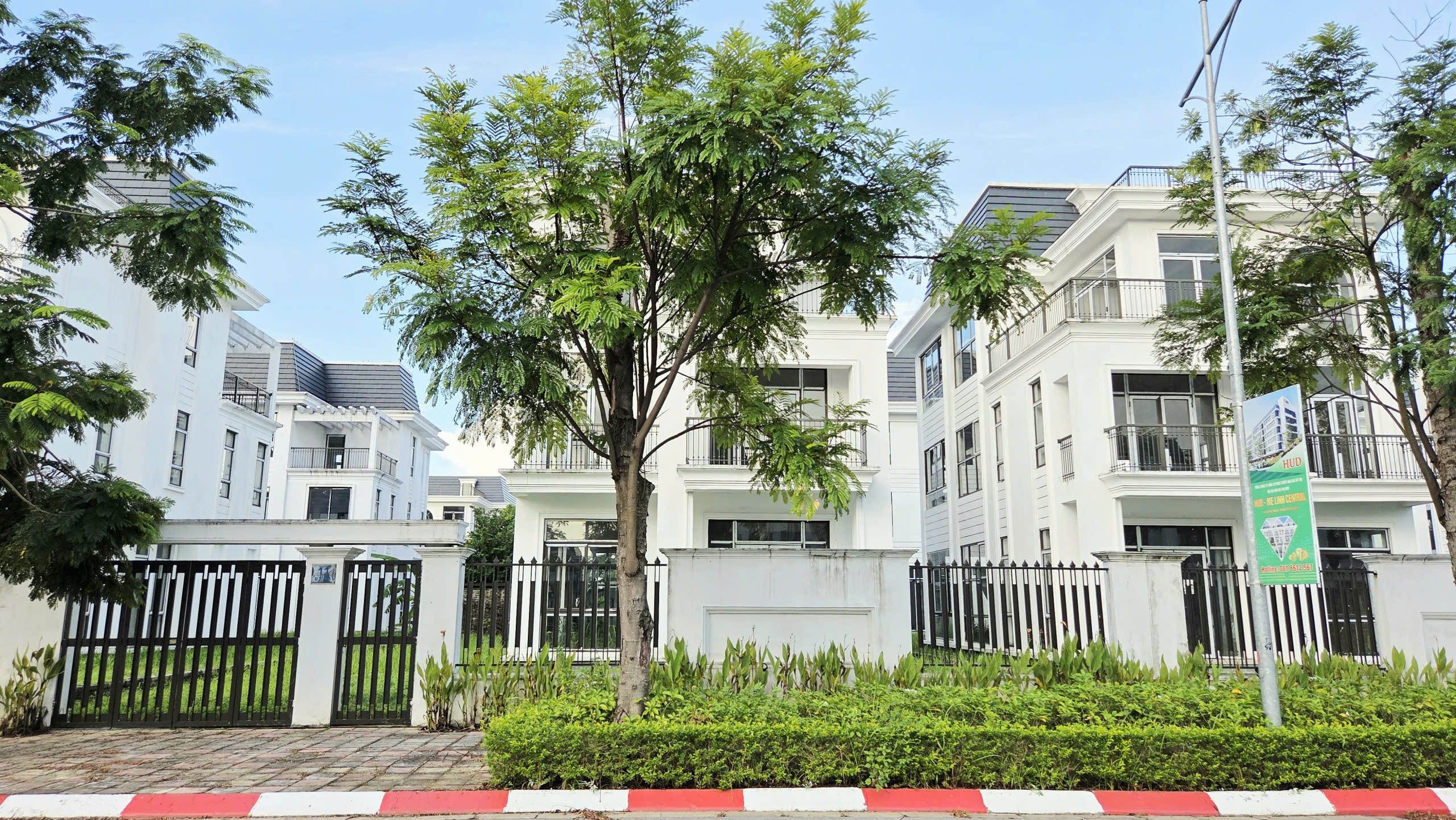 Biệt thự đơn lập 375m2 đường 24m HUD Mê Linh Central